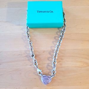 Return To Tiffany Center Heart Tag Necklace